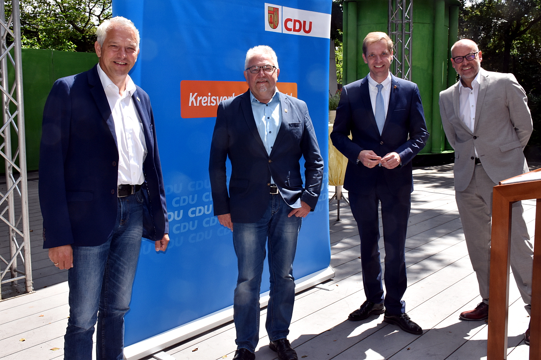 Bürgermeister Wilhelm Sendermann, Franz Pohlmann, Landrat Dr. Christian Schulze Pellengahr, Ralf Danielczyk